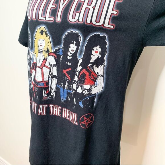 Motley Crew Shout At The Devil Graphic Tee Shirt Medium - Picture 4 of 10